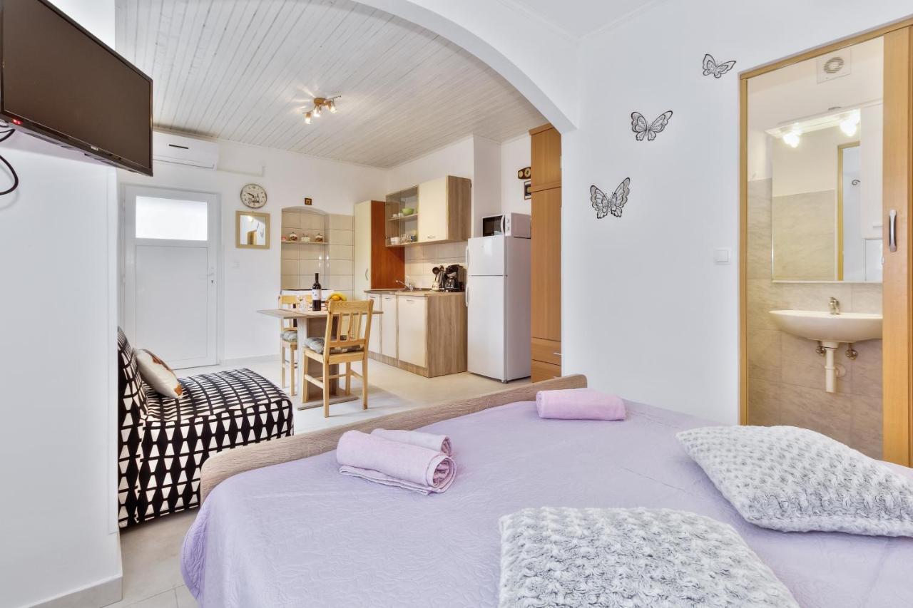 Apartments Grassi By Rent Istria Umag Exterior foto