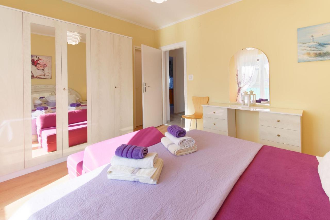 Apartments Grassi By Rent Istria Umag Exterior foto